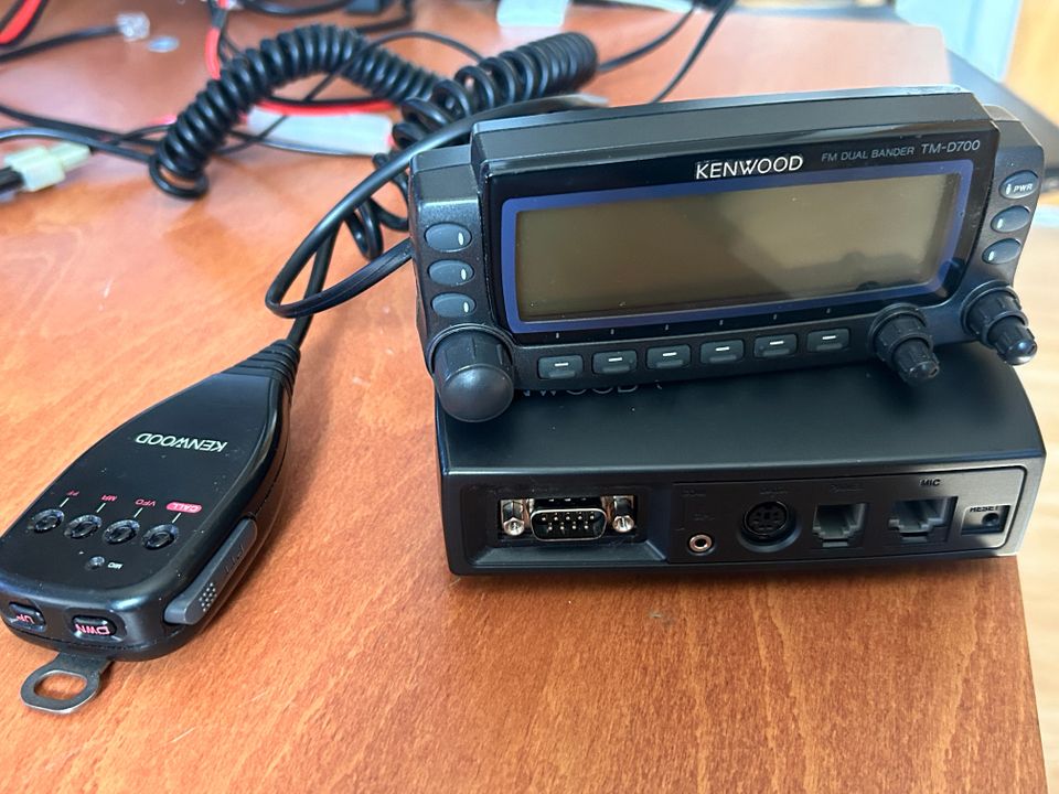 Kenwood TM-D700E