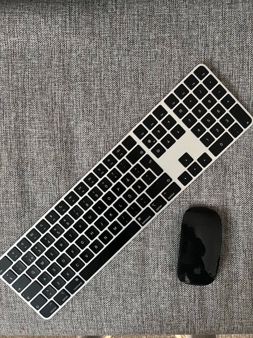 Magic Mouse 2 A1657 & Magic Keyboard A2520