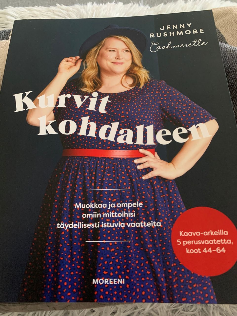 Kurvit kohdalleen ompelu/kaavakirja