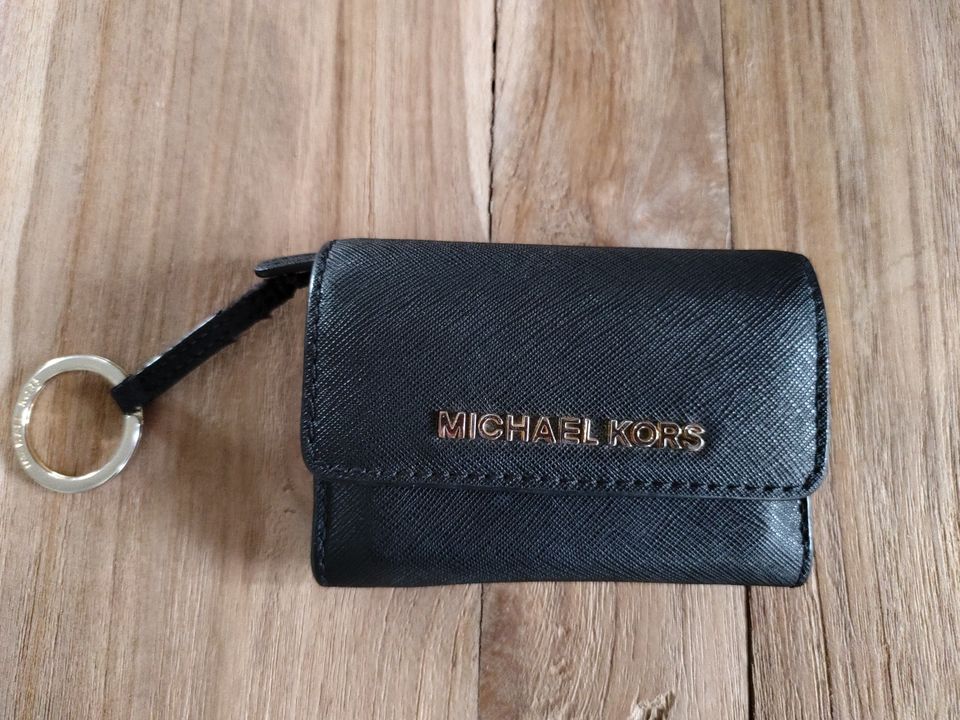 Michael Kors lompakko