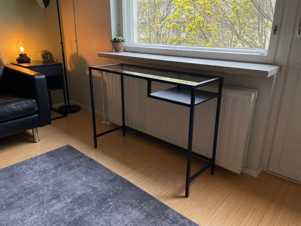 VITTSJÖ Ikea Tietokonepöytä