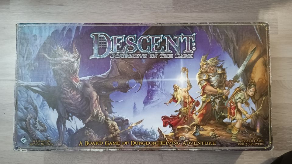 Descent into dark journey 1st edition ja Road to legend expansion