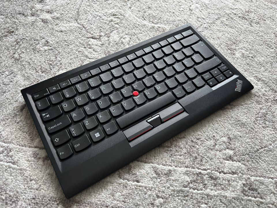 Lenovo ThinkPad Compact USB Keyboard with TrackPoint