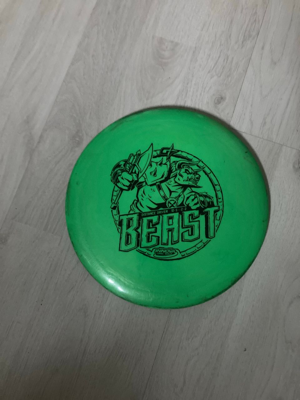 10 frisbeegolfkiekkoja