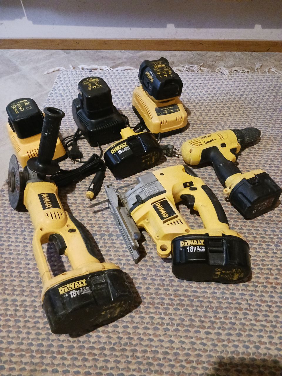 Akku-koneet. DeWalt.