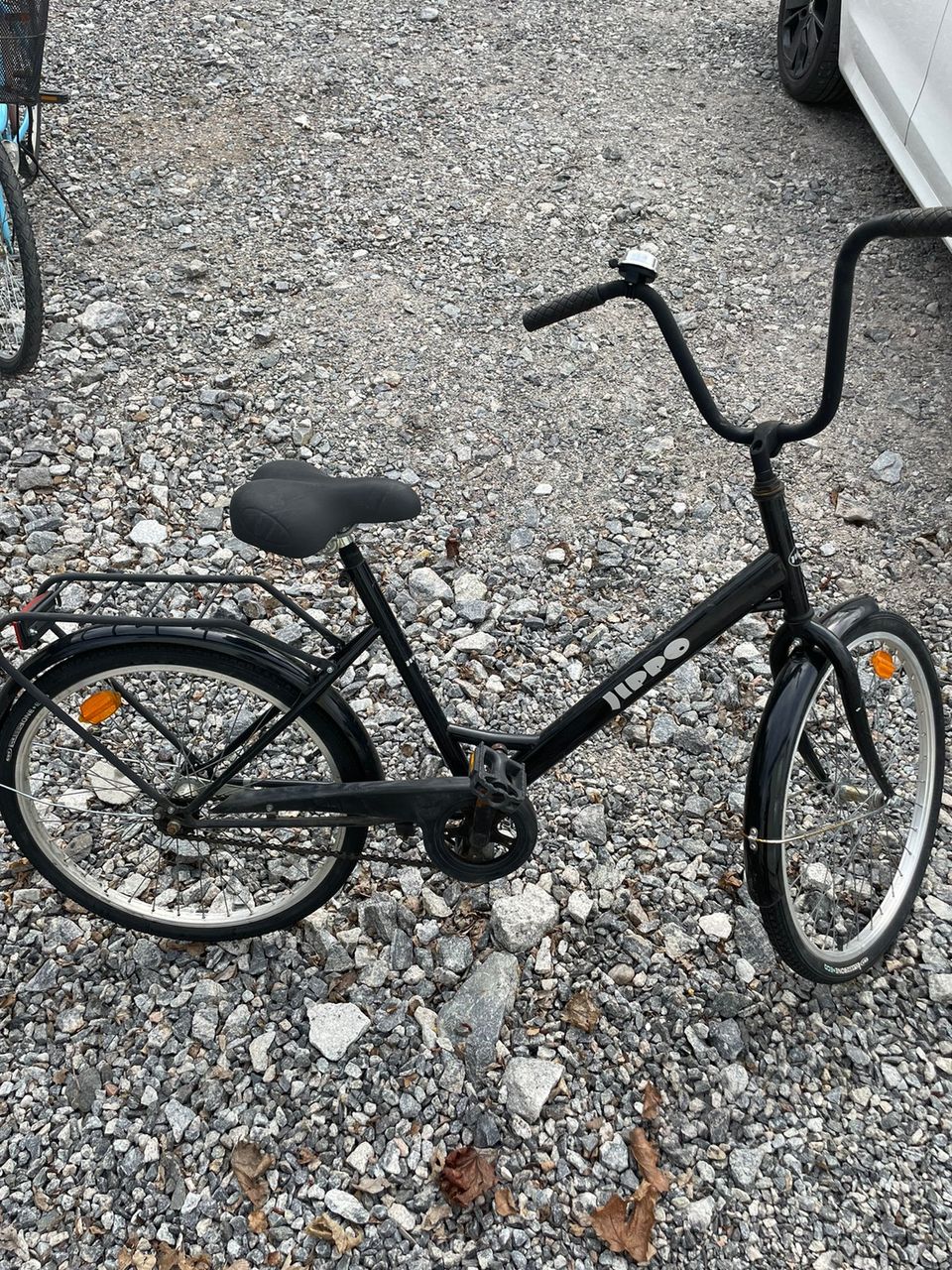 Jippo 24” musta pyörä