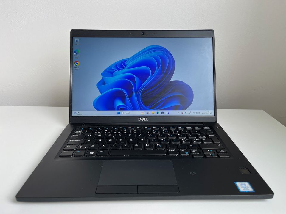 Dell Latitude 7390 laptop (core i5 8th Gen with Windows 11 pro)