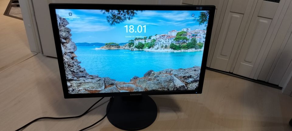 Samsung 24" näyttö