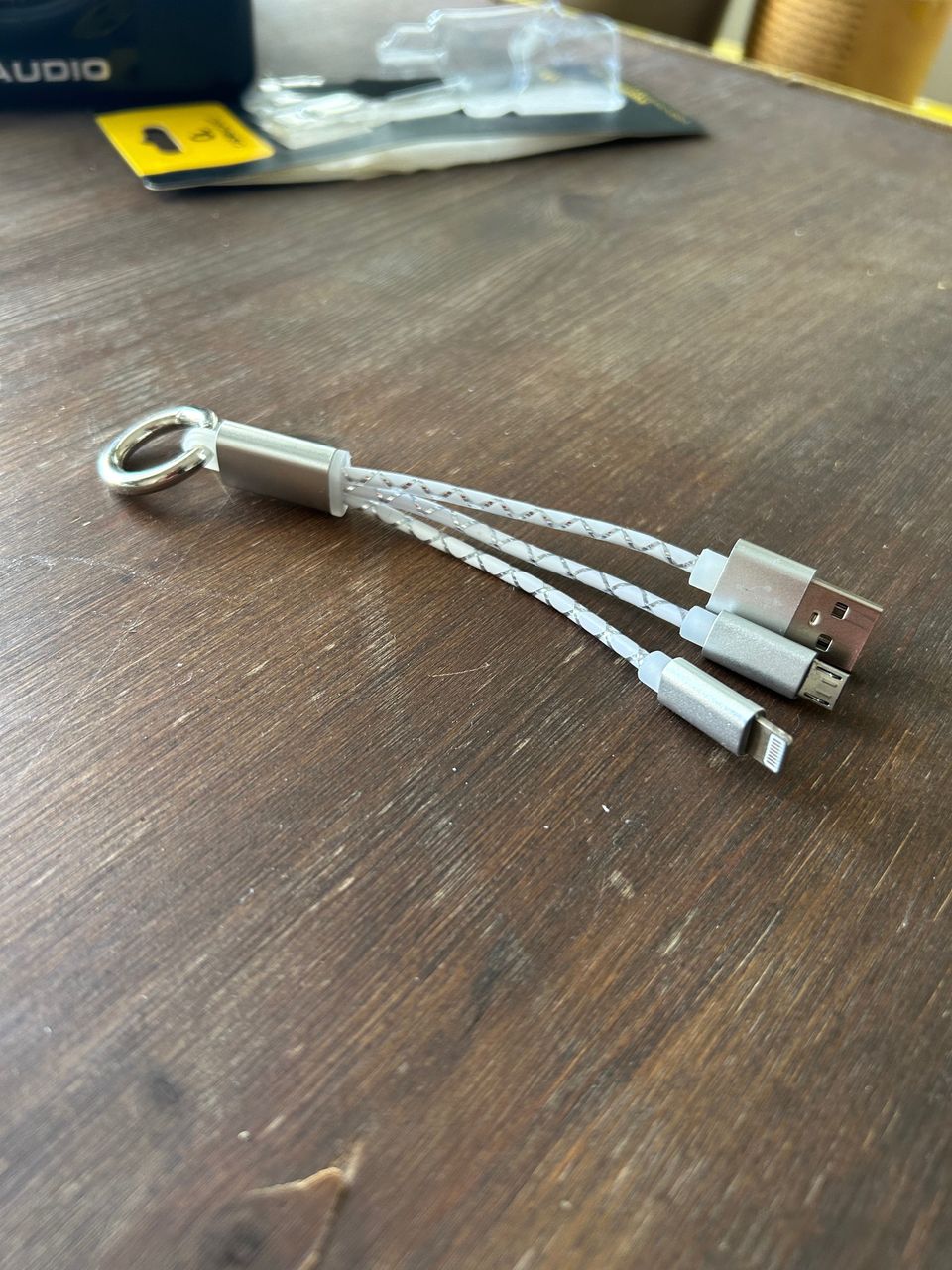 Cablexpert - Keyring - latausavaimenperä - USB charging combo cable