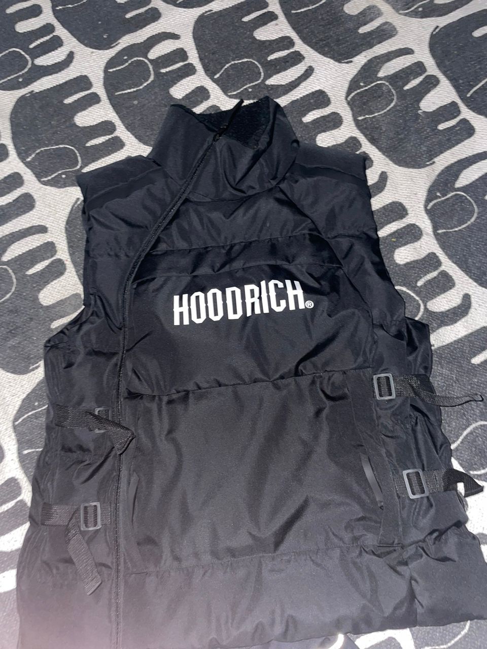 HOODRICH liivi