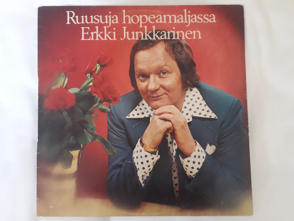 Erkki Junkkarinen - Ruusuja Hopeamaljassa LP