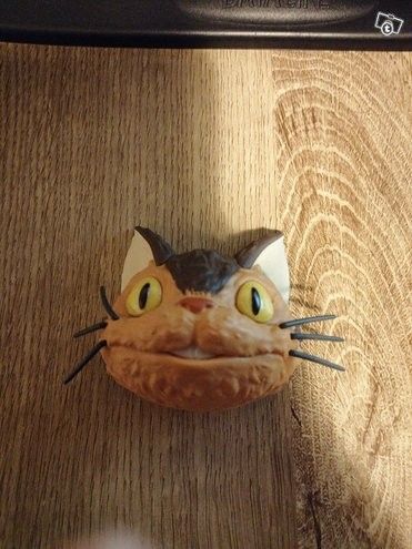 Magneetti: My Neighbor Totoro - Catbus Face Magnet