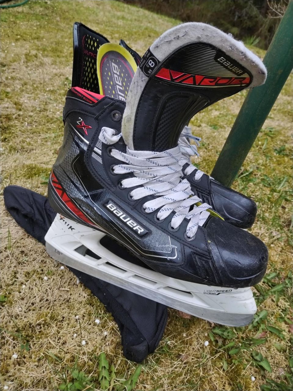 Bauer vapor 2x sr 8.5 eur 44 lesti ee