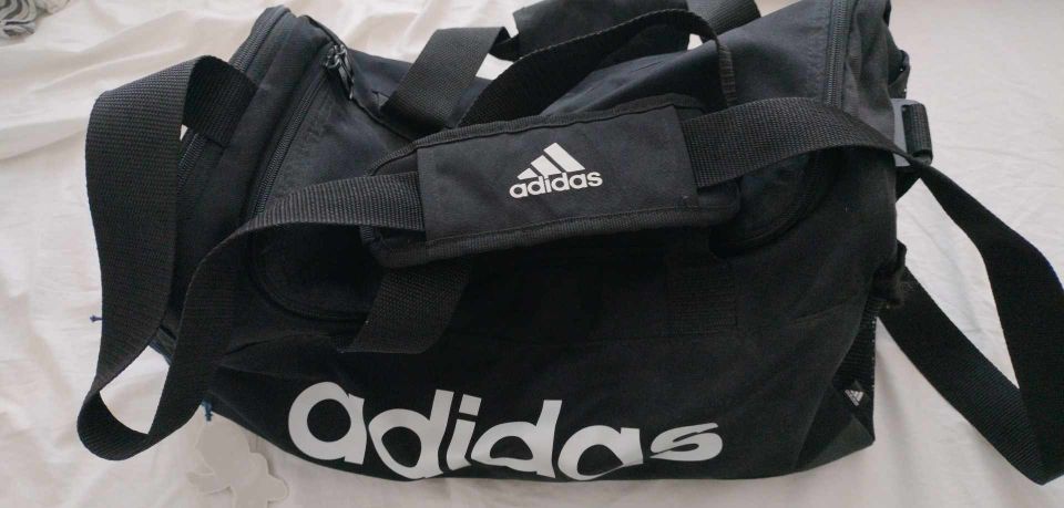 Adidas duffel bag XS