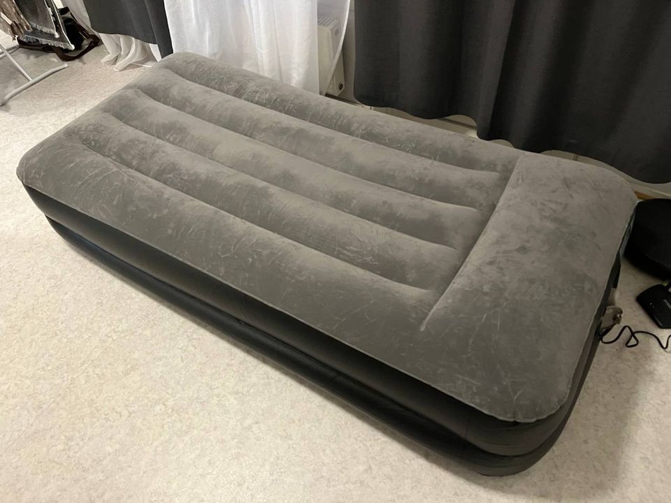Air mattress 90x200 / Ilmapatja 90x200