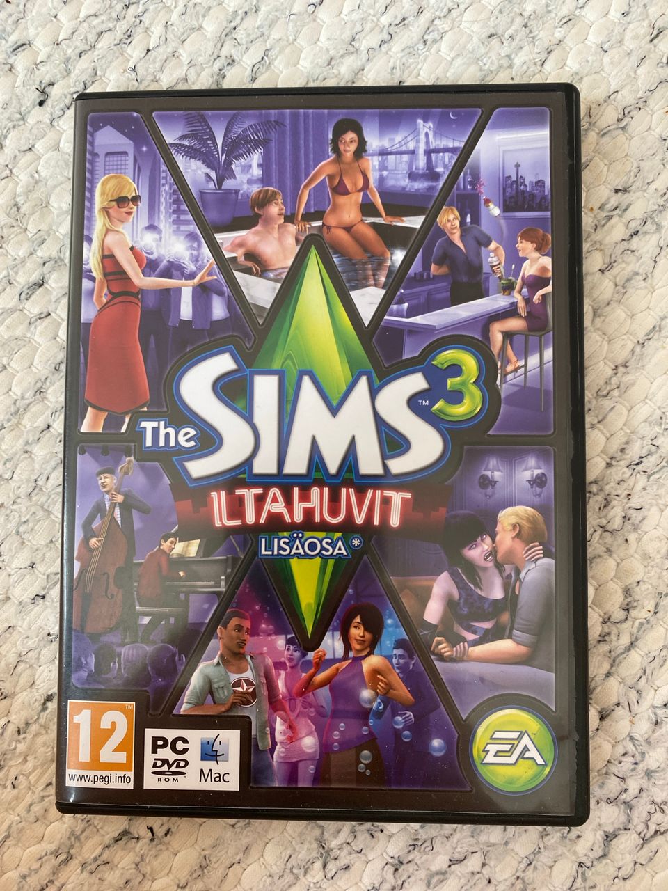 Sims 3 - iltahuvit