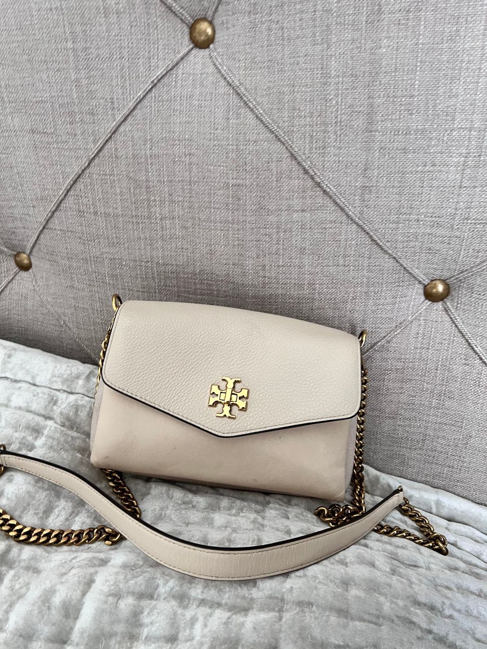 Tory Burch nahkalaukku