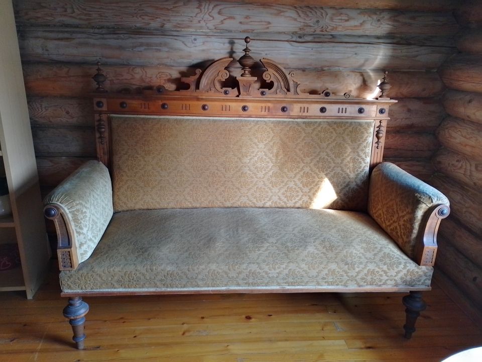 Antiikkinen sohva