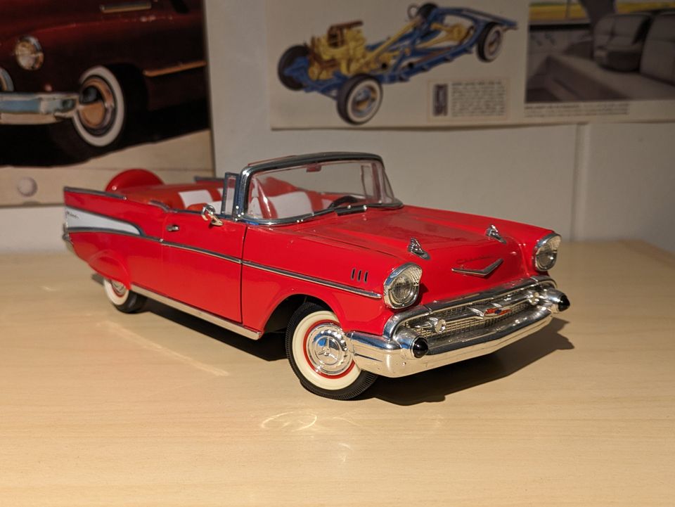 1957 Chevrolet Bel Air Pienoismalli 1:18