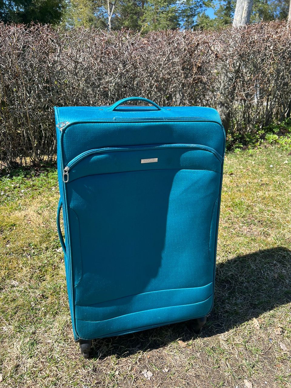 Suuri matkalaukku