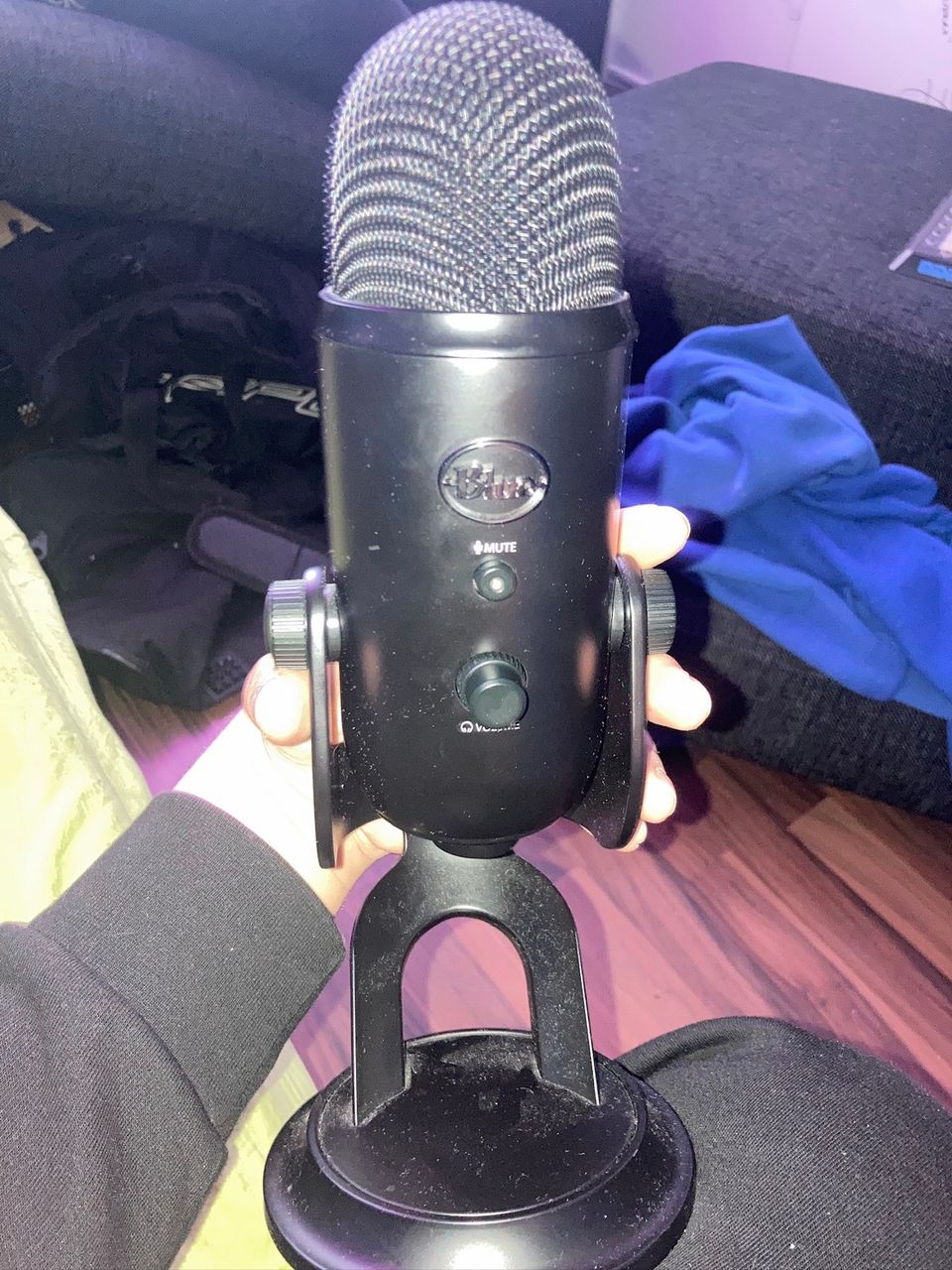 Blue Microphones Yeti USB mikrofoni