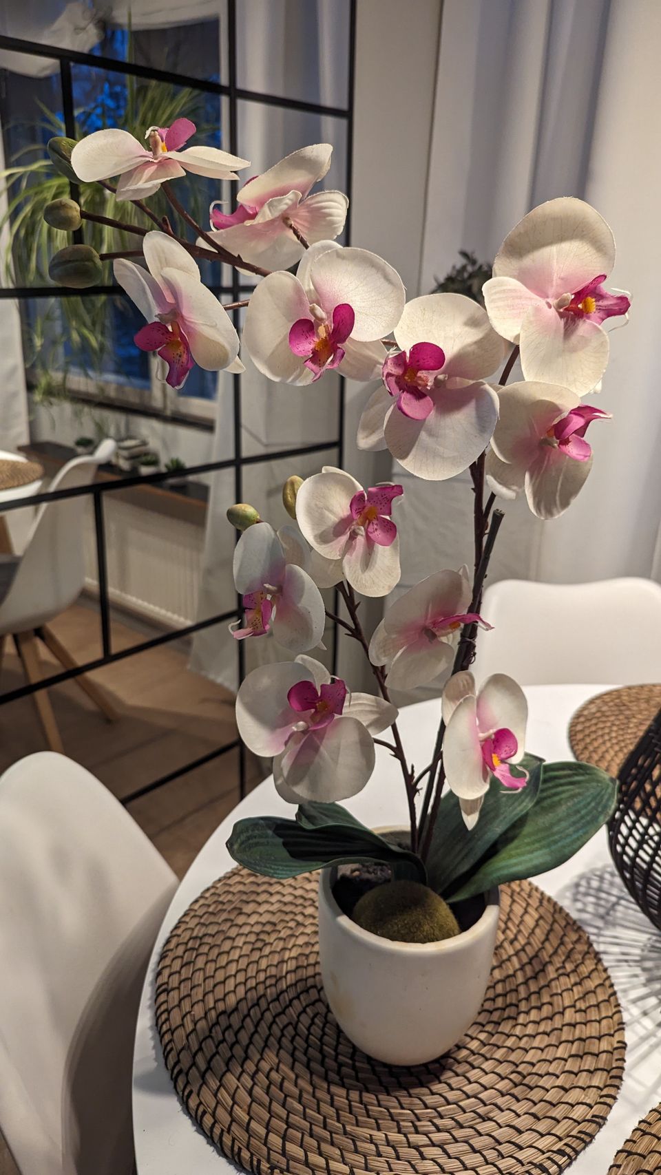 Keinotekoinen orkidea