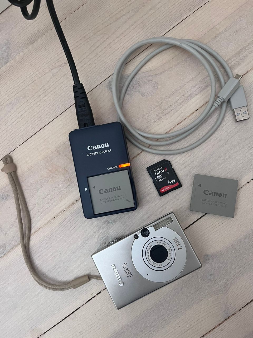 Canon Digital Ixus 70 (7.1 megapixels)