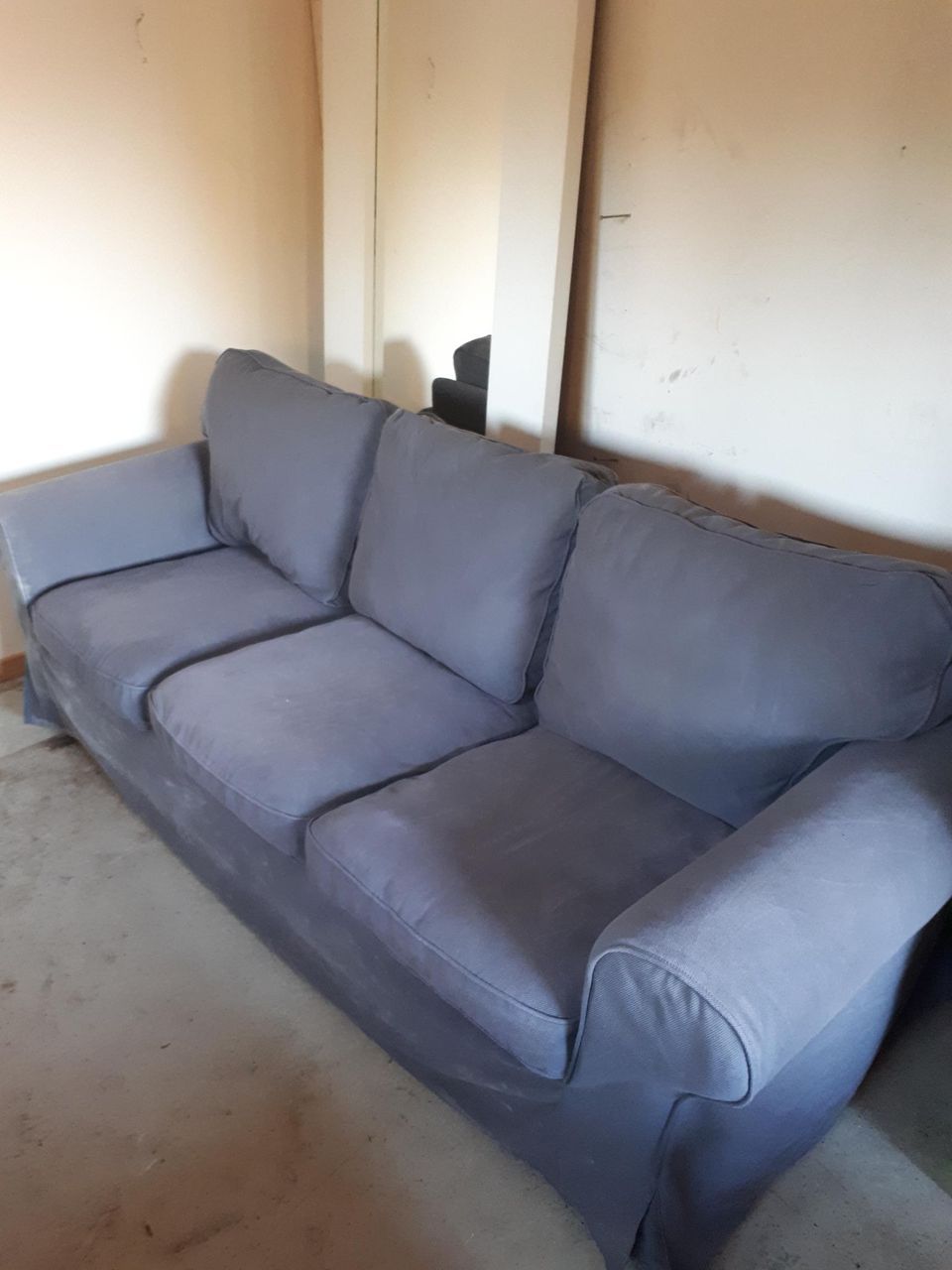 Ektorp 3-istuttava sohva