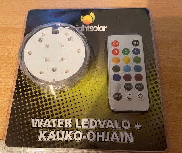Water LED valo + kaukoohjain