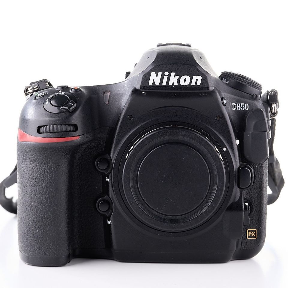 Nikon D850 (sc. 101800)