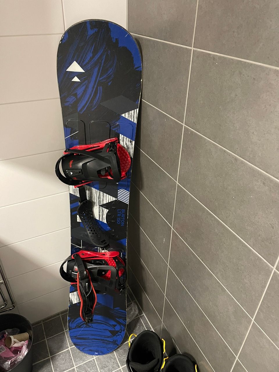 Burton 150cm lauta + siteet