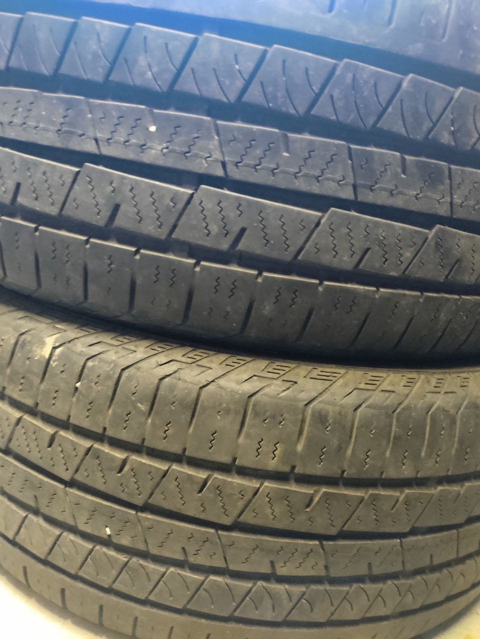 Continental kesärenkaat 235/55R17