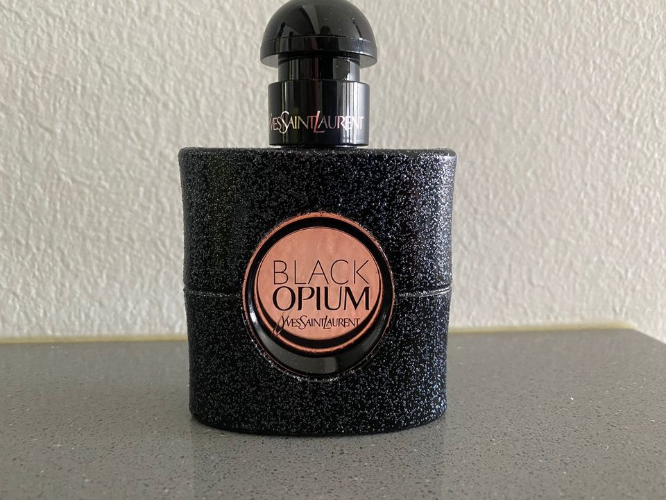Yves Saint Laurent Black Opium EdP 30 ml hajuvesi