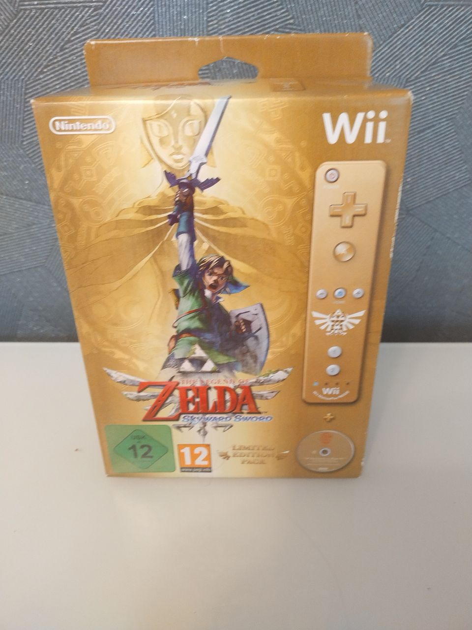 The Legend of Zelda skyward sword limited edition pack