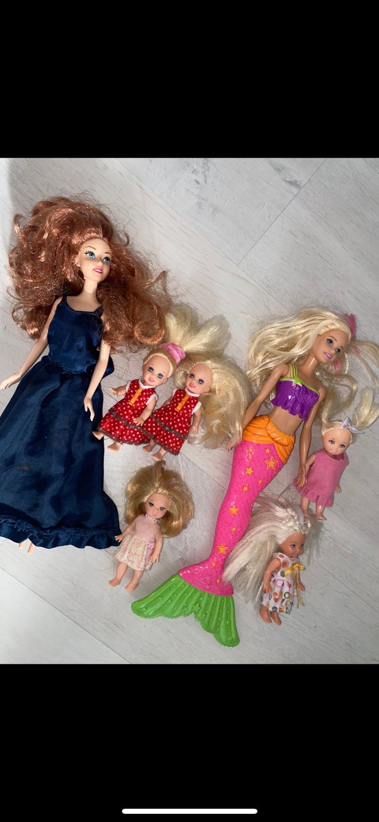 Barbie vaatteet ja nuket