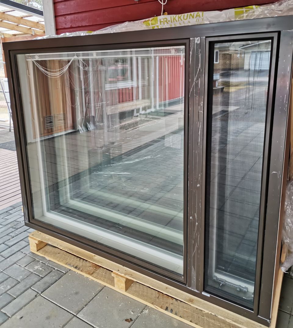 Ikkuna 1,76 x 1,36 hintaan 530 euroa