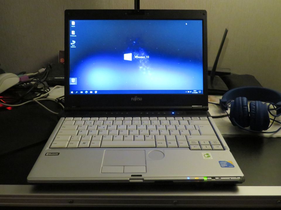 FUJITSU LIFEBOOK S760 (13.3" / 4 GB)