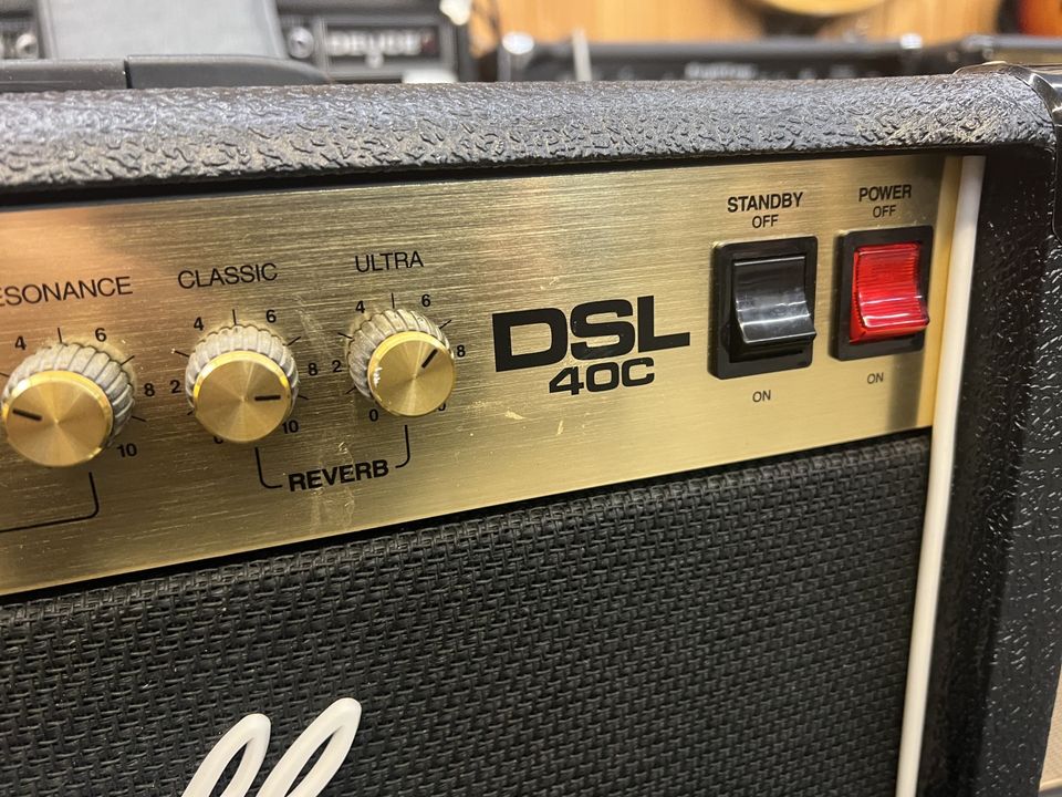 Marshall DSL40 vahvistin