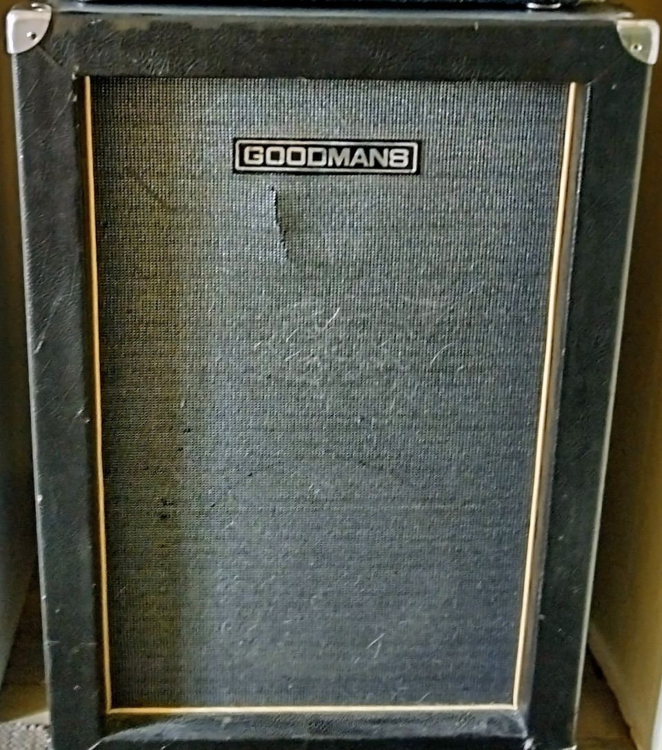 Celestion G12-50/Goodmans 100 W -kitarakaappi