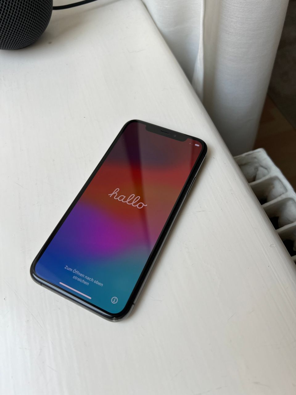 iPhone Xs 64GB Space Gray