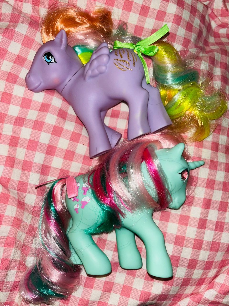 Kaksi My Little Ponya: Fizzy ja Tickle G1 (Basic Fun uustuotanto)