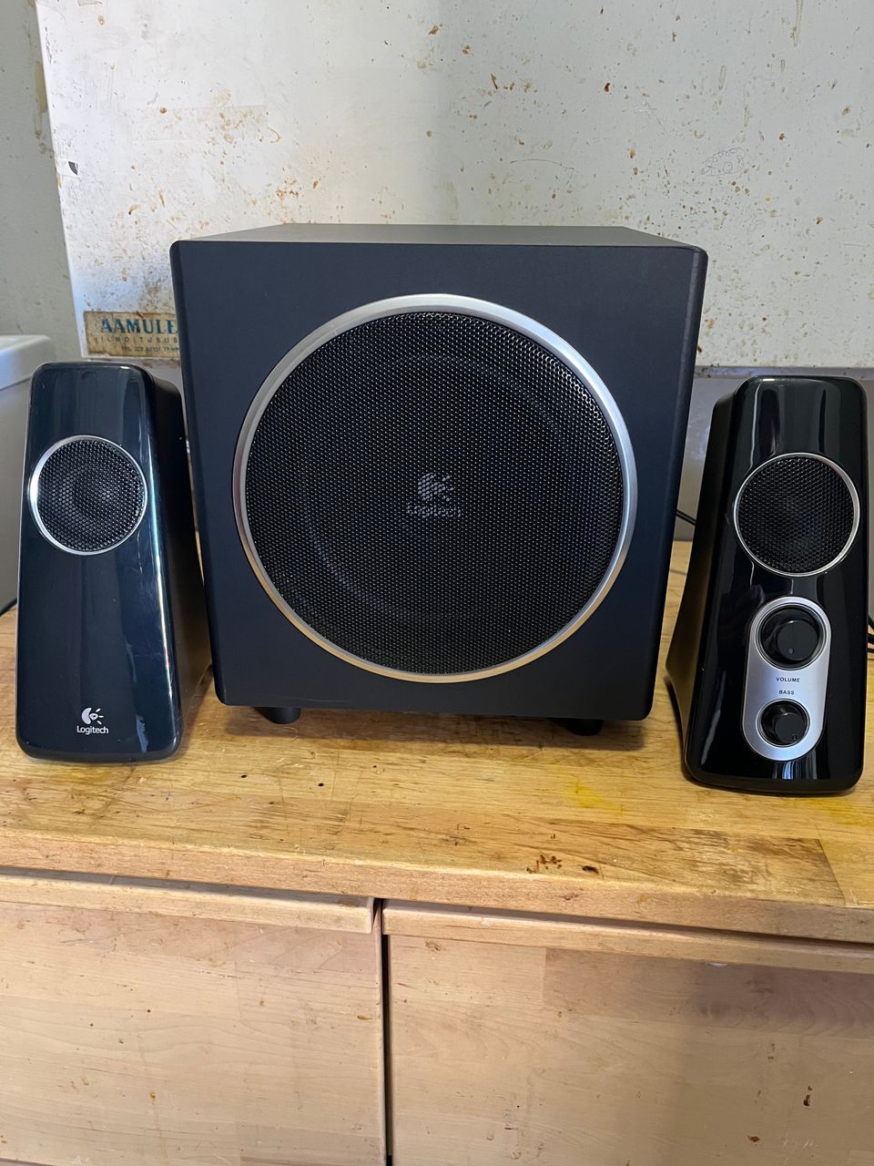 Subwoofer + kaiuttimet