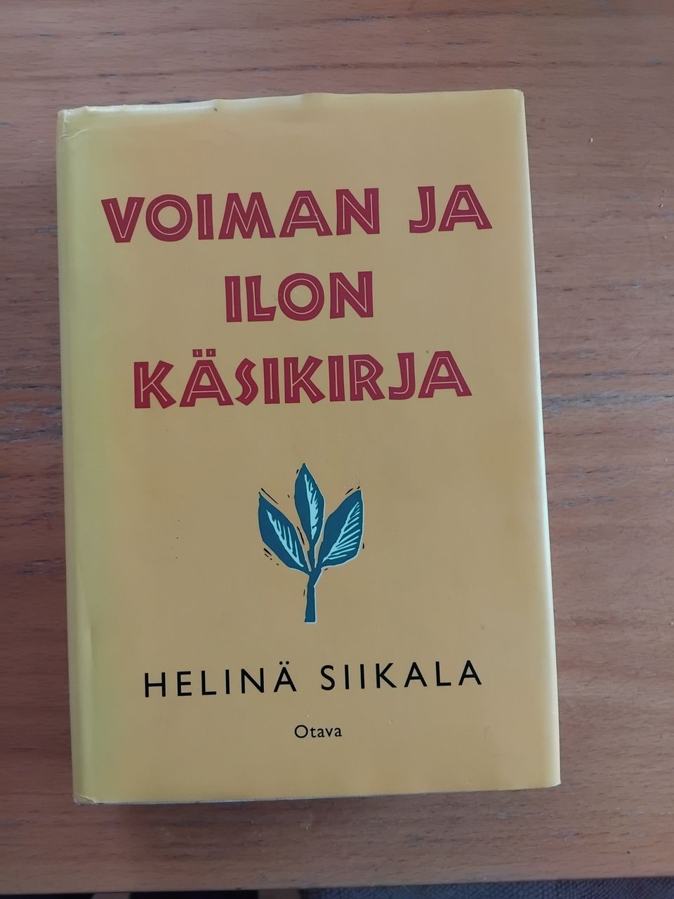 Helinä Siikala: Ilon ja valon käsikirja