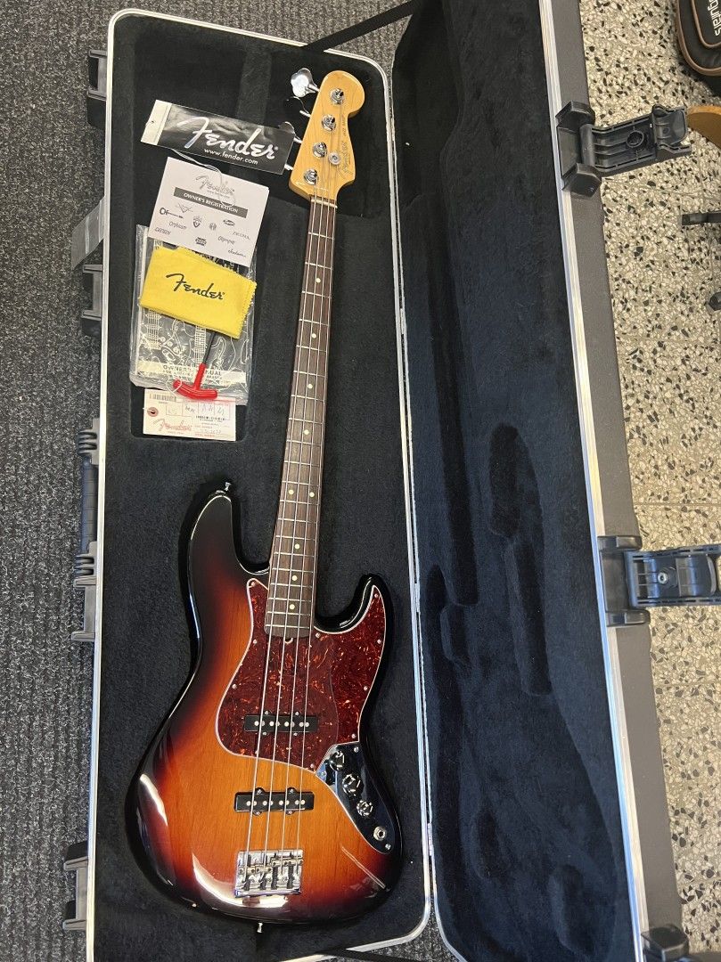 Fender Jazz Bass American Standard basso