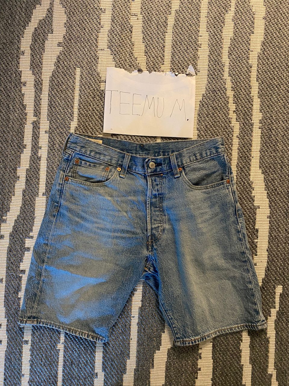 Levis 501 shortsit