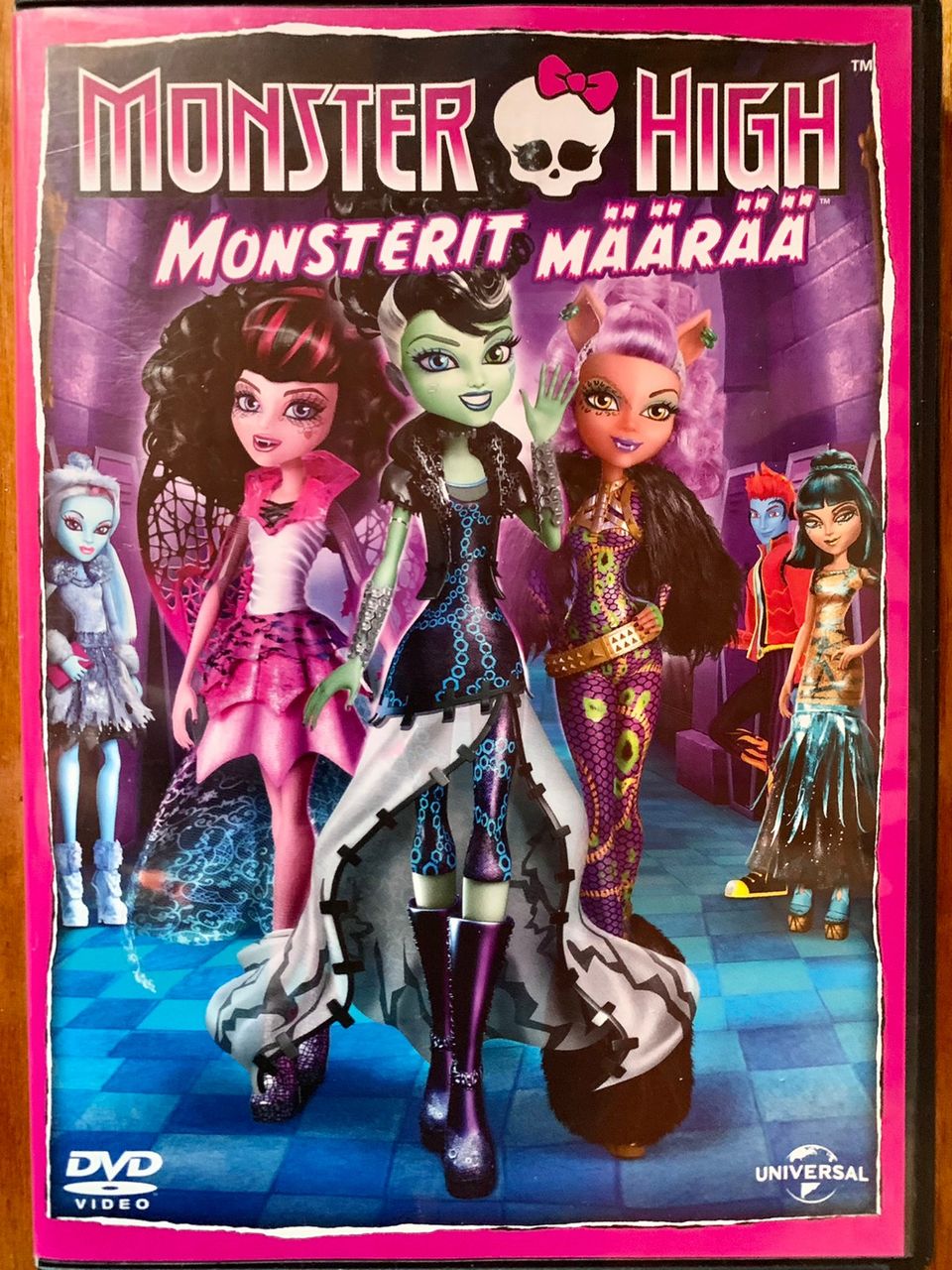 Monster High Monsterit määrää DVD
