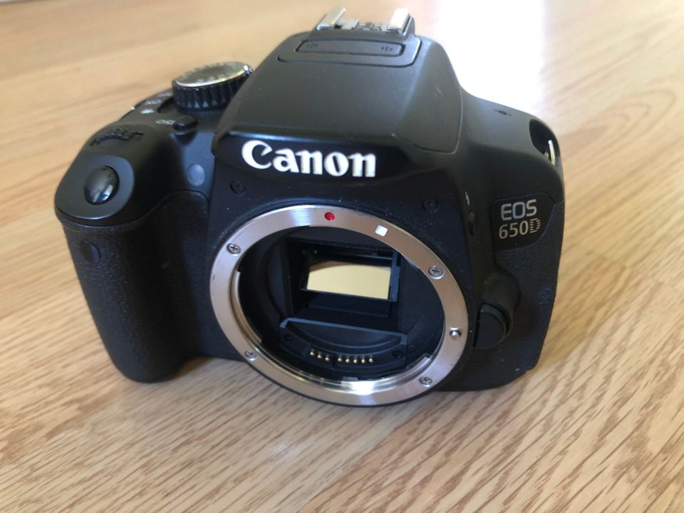 Canon Eos 650D järjestelmäkamera runko varaosiksi