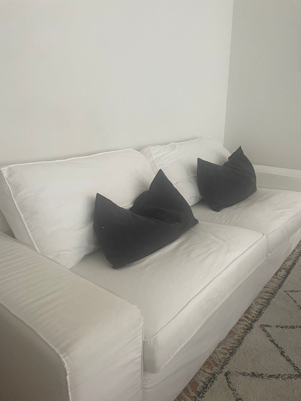 Ikea Kivik valkoinen sohva