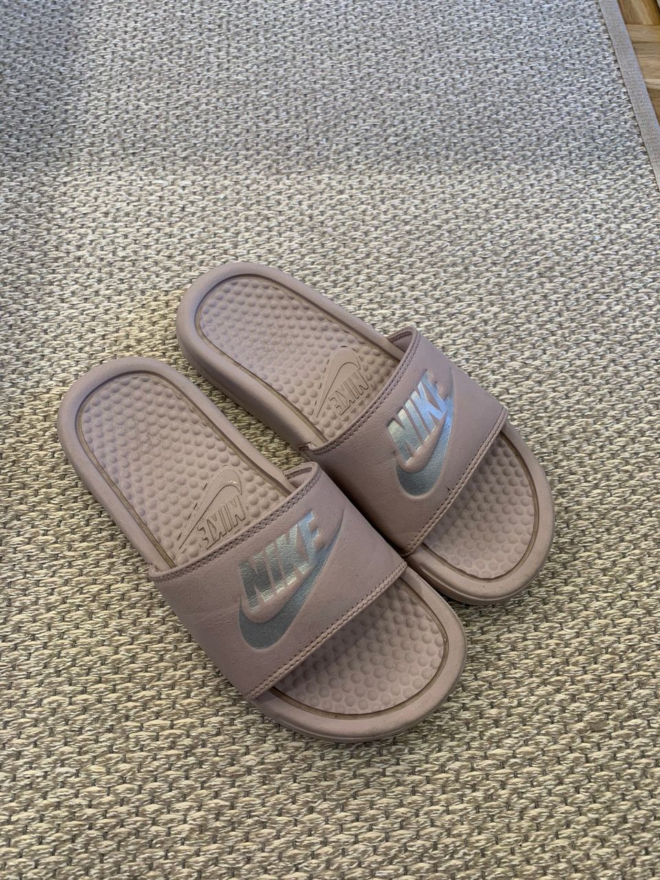 Nike sandaalit koko 36,5