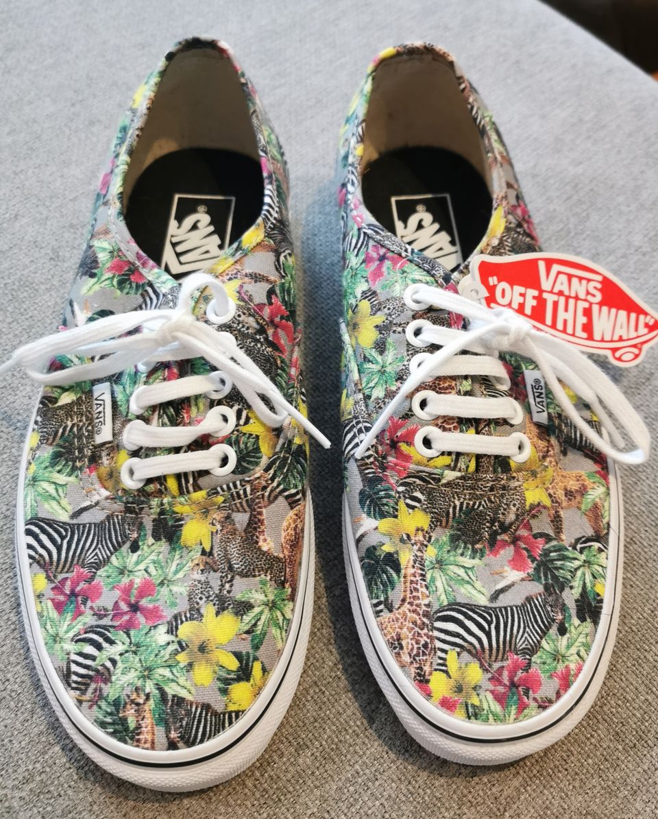 Vans koko 39, eläinkuosi